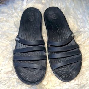 These are black croc shoes that are beautiful.